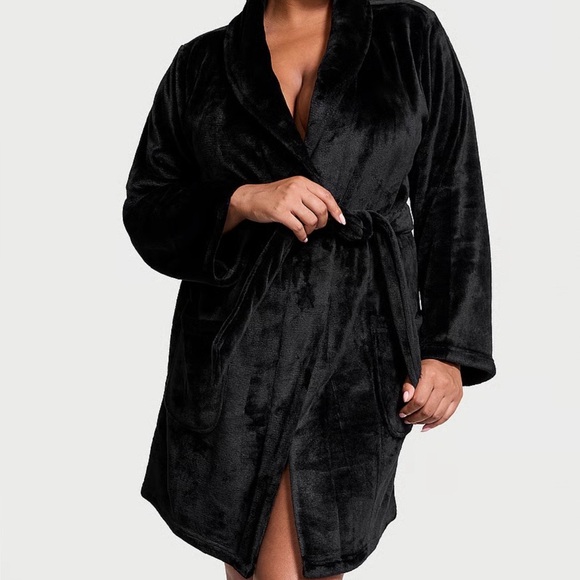 Victoria's Secret Other - Victorias Secret Plush Robe M/L